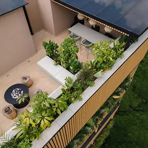 https://nakua-stay-work.colombiamedellinhotels.com